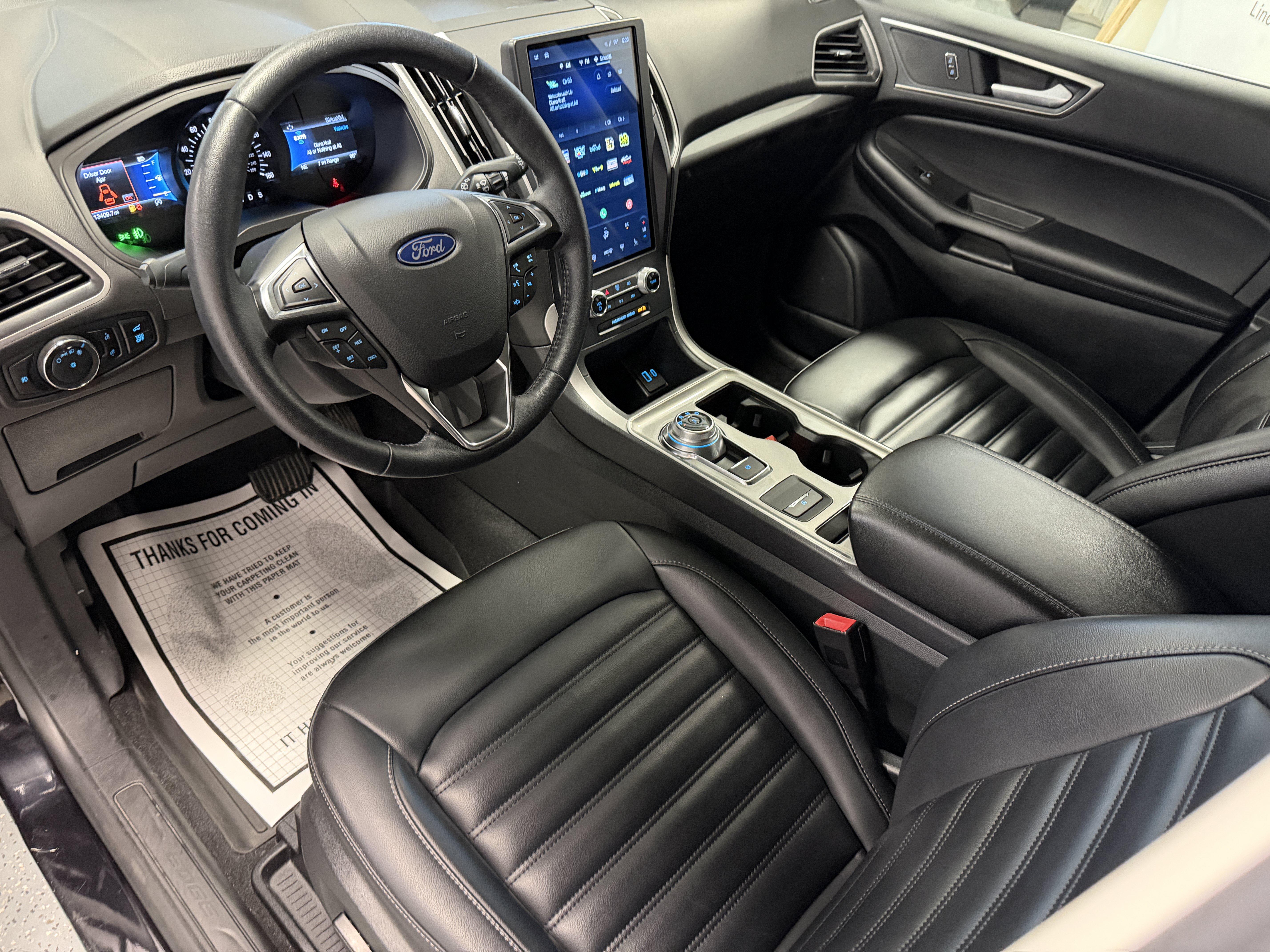 Used 2024 Ford Edge SEL w/ Convenience Package AWD/4WD image 4