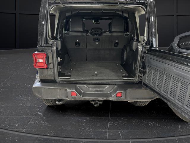 Used 2024 Jeep Wrangler Sahara w/ Technology Group image 14
