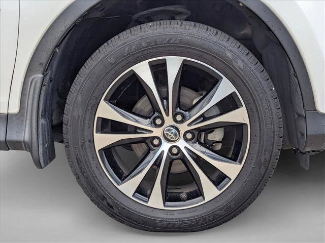 Used 2015 Toyota RAV4 Limited w/ Technology Package image 15