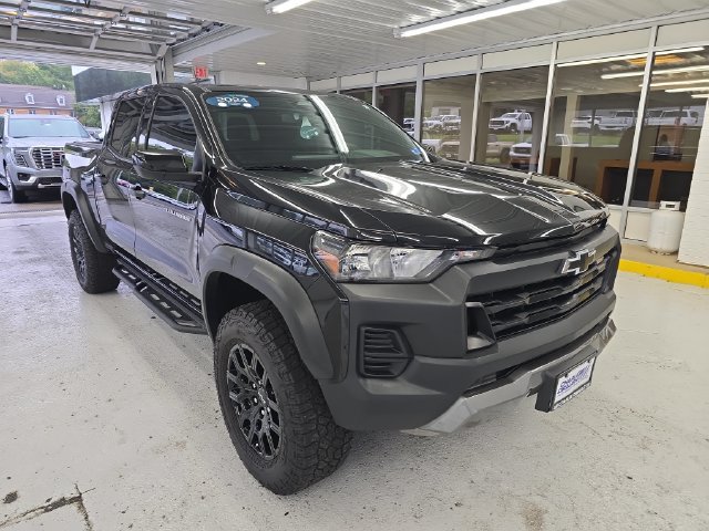 Certified 2024 Chevrolet Colorado Trail Boss w/ Advanced Trailering Package AWD/4WD image 7