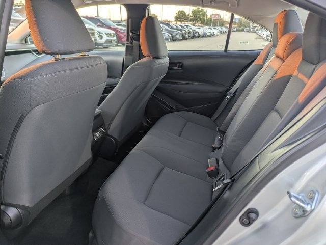 Used 2025 Toyota Corolla LE FWD image 26