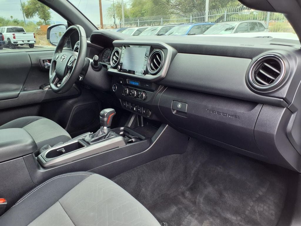 Used 2021 Toyota Tacoma TRD Sport w/ Technology Package RWD image 17