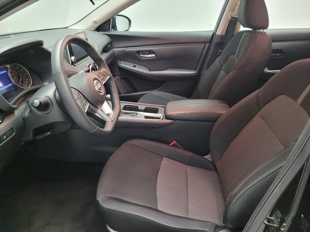 Used 2025 Nissan Sentra SV w/ All-Weather Package image 17