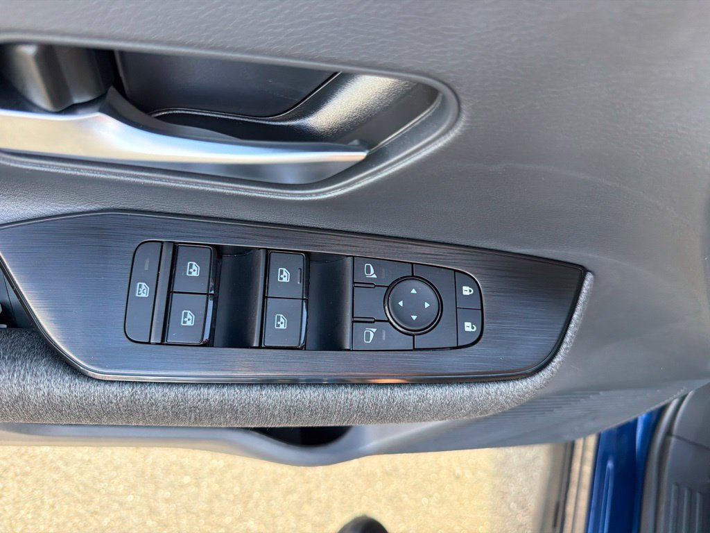 New 2027 Nissan Kicks SV AWD/4WD image 17