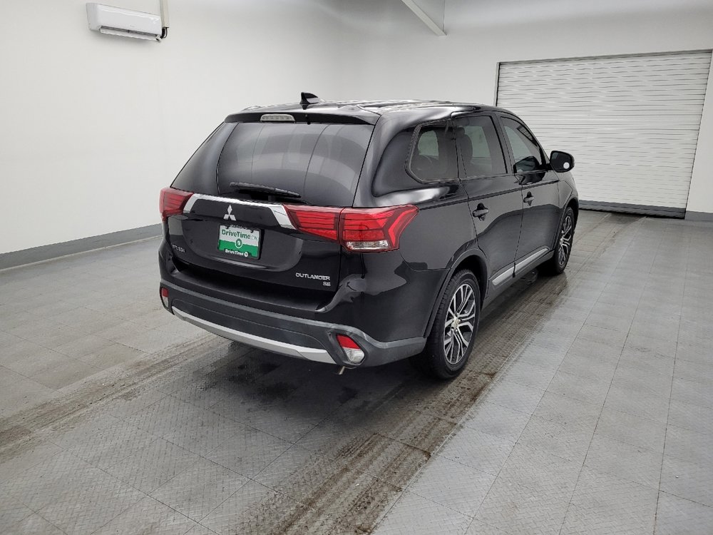 Used 2018 Mitsubishi Outlander SE image 9
