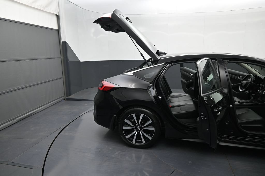Used 2024 Honda Civic EX-L image 10