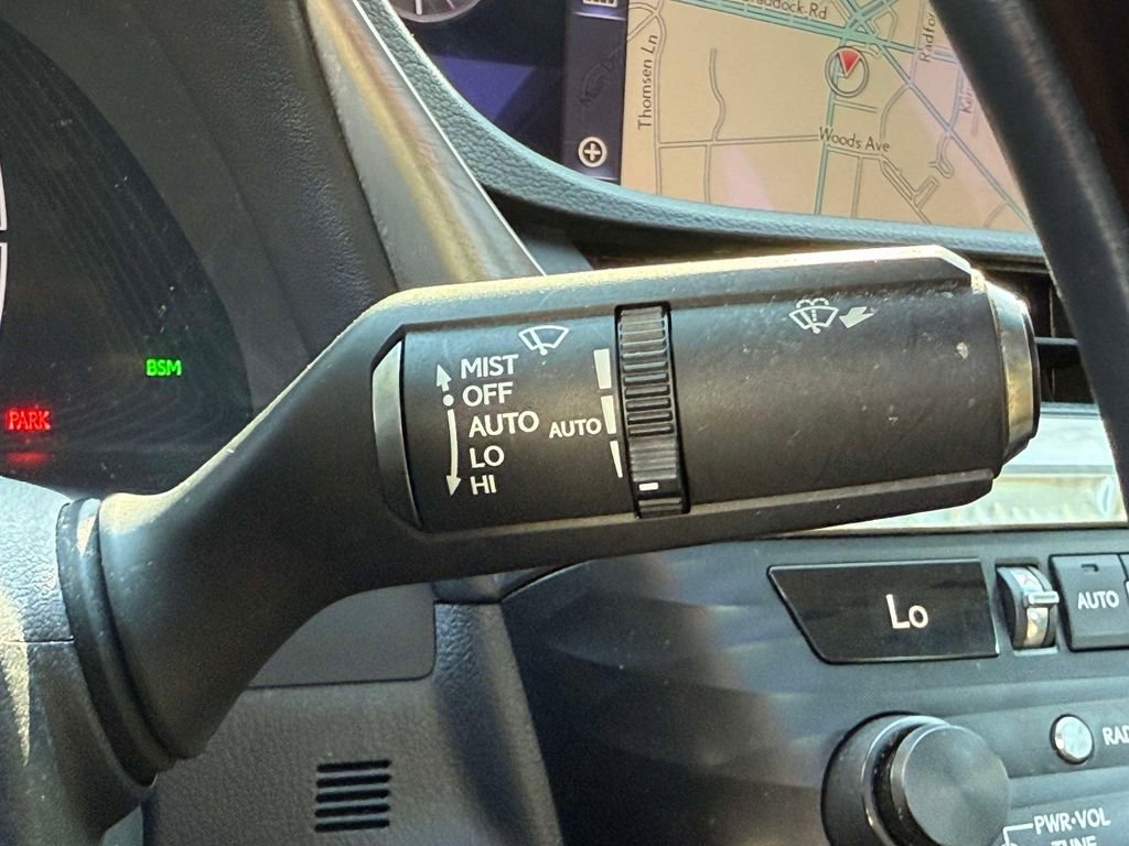 Used 2019 Lexus ES 350 350 Luxury w/ Accessory Package image 33