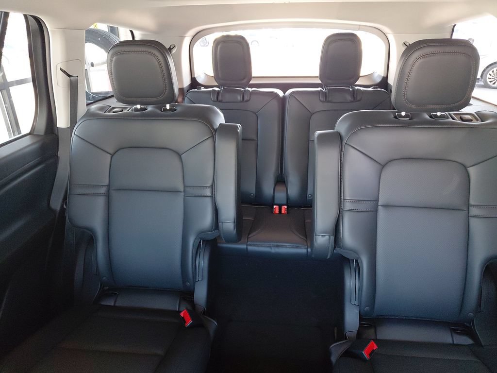 New 2026 Lincoln Aviator AWD image 45