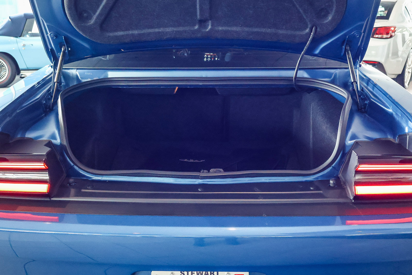 Used 2021 Dodge Challenger SRT Hellcat Redeye image 14