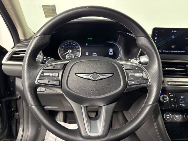 Used 2025 Genesis G70 2.5T image 27