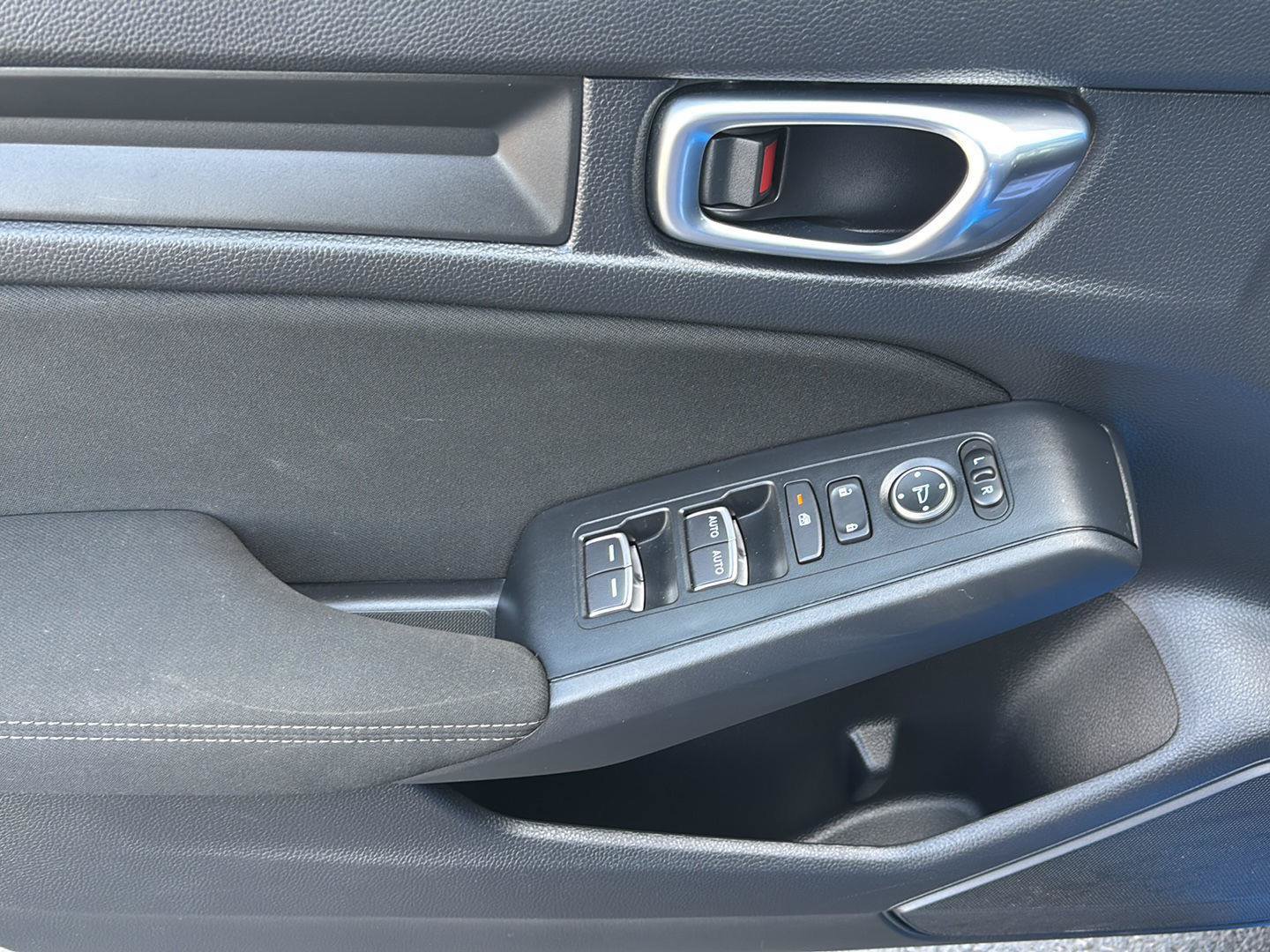 Used 2022 Honda Civic Sport image 4