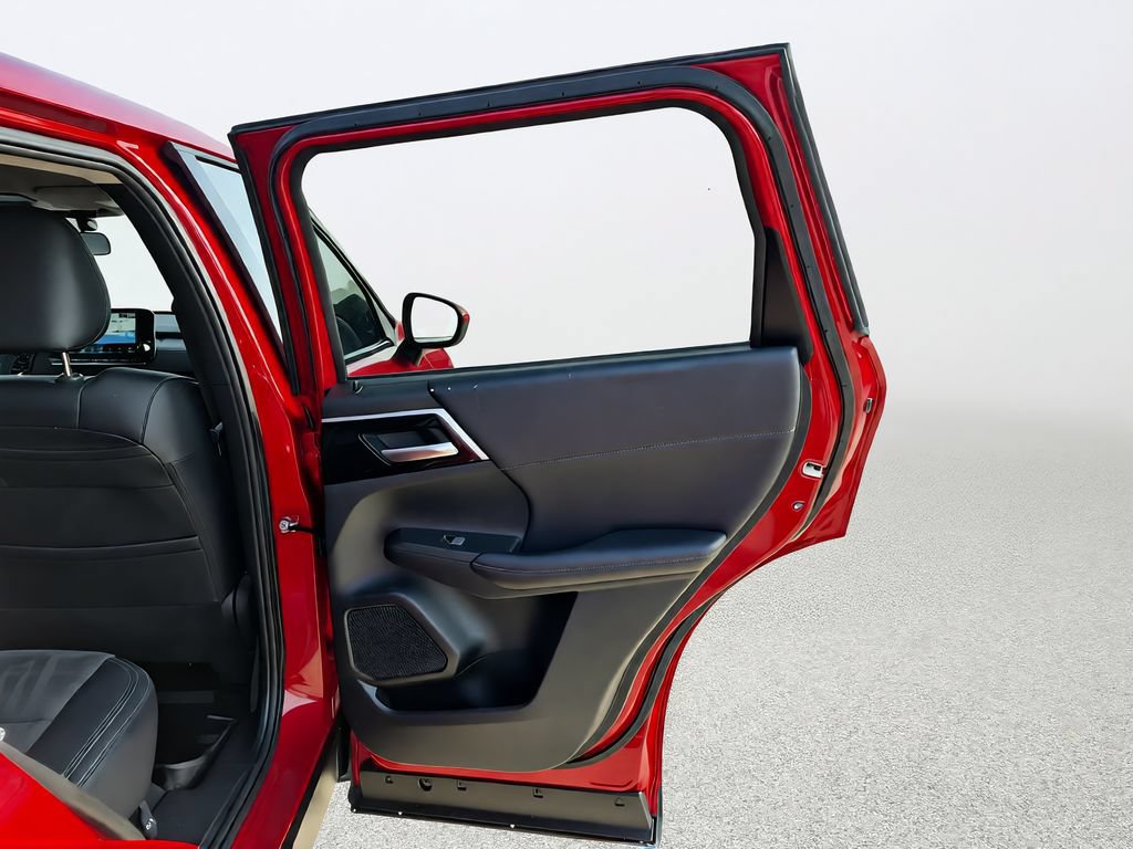 Used 2024 Mitsubishi Outlander SE FWD image 29