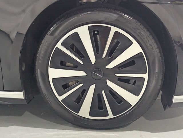 Used 2023 Lucid Air Touring AWD/4WD image 27