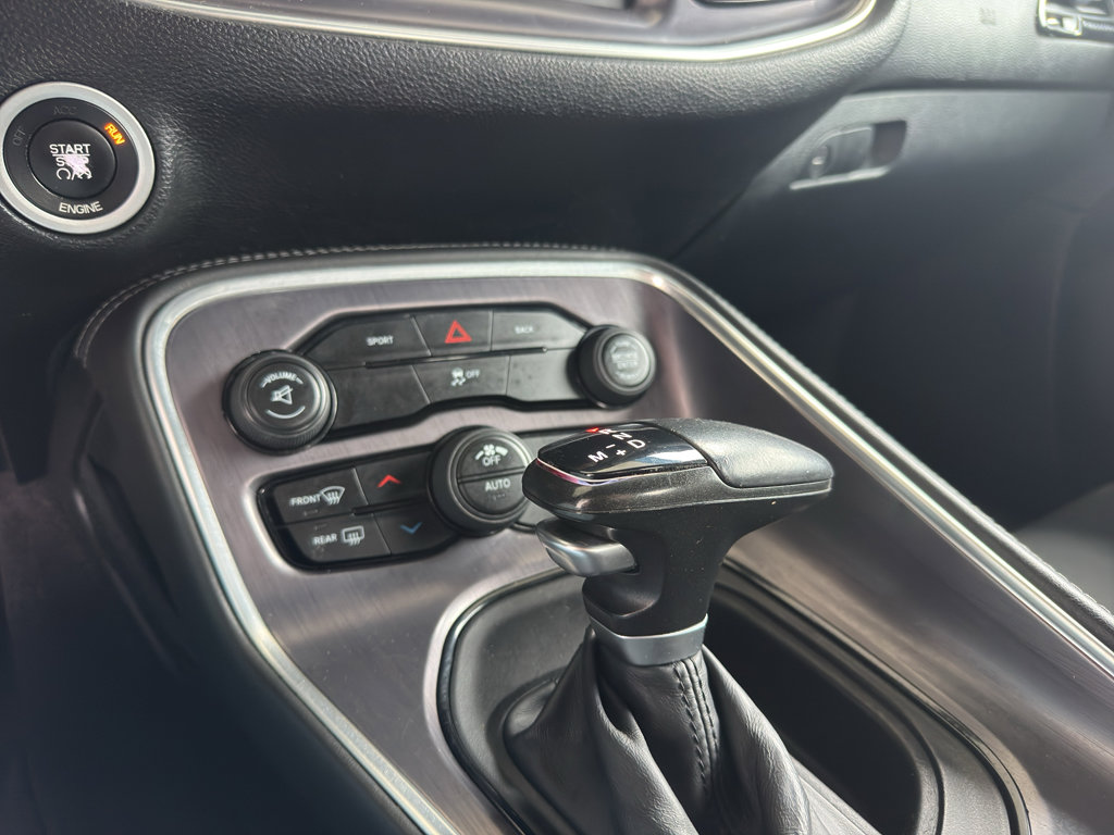 Used 2016 Dodge Challenger SXT RWD image 17