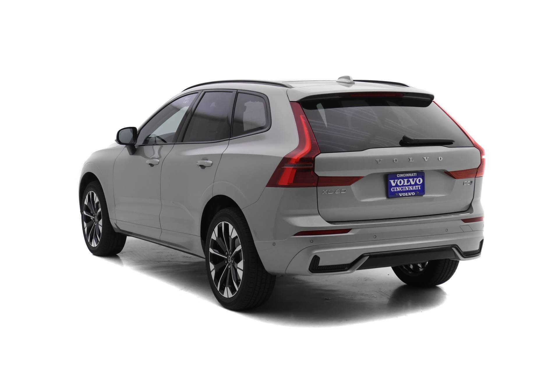 New 2026 Volvo XC60 B5 Plus w/ Protection Package Premier image 5