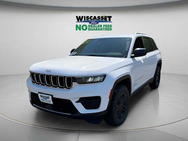 Used 2023 Jeep Grand Cherokee Laredo w/ Luxury Tech Group I AWD/4WD image 14