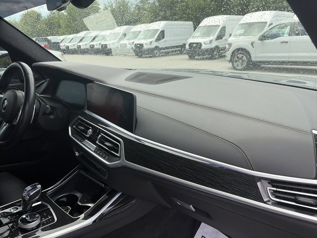 Used 2020 BMW X7 xDrive40i w/ M Sport Package AWD/4WD image 36
