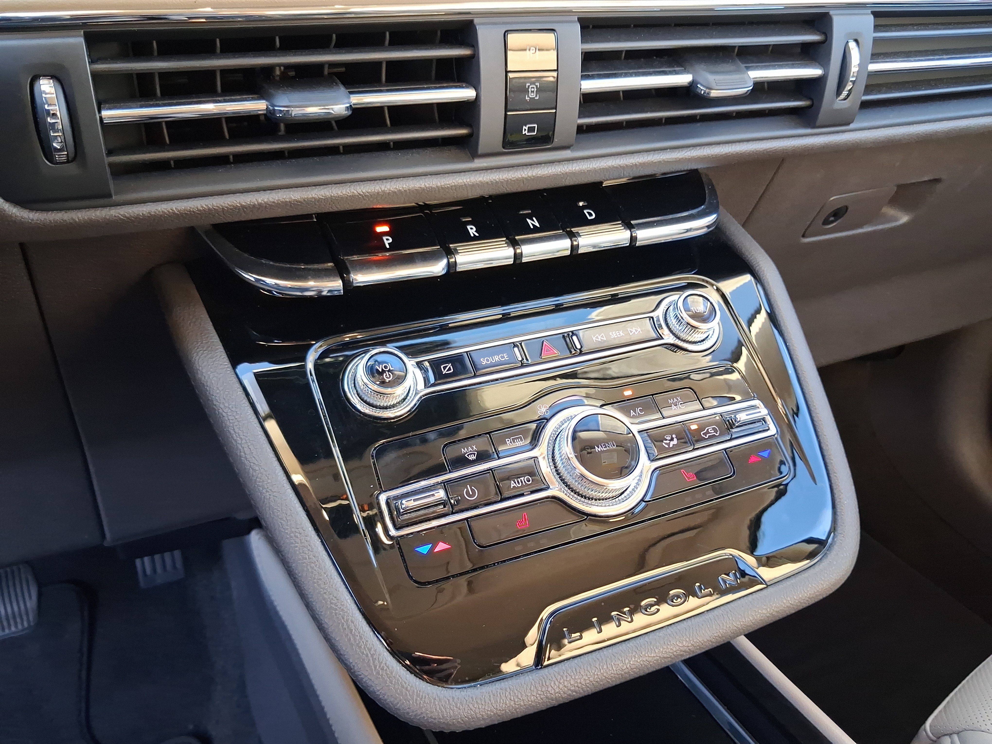 Certified 2022 Lincoln Corsair Reserve FWD image 20