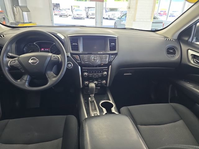 Used 2019 Nissan Pathfinder S AWD/4WD image 11