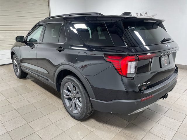 New 2026 Ford Explorer Active w/ Active Comfort Package AWD/4WD image 4