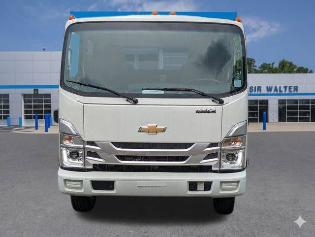 New 2025 Chevrolet Low Cab Forward image 4