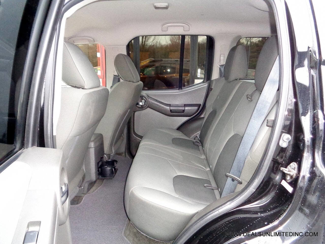 Used 2014 Nissan Xterra S AWD/4WD image 12