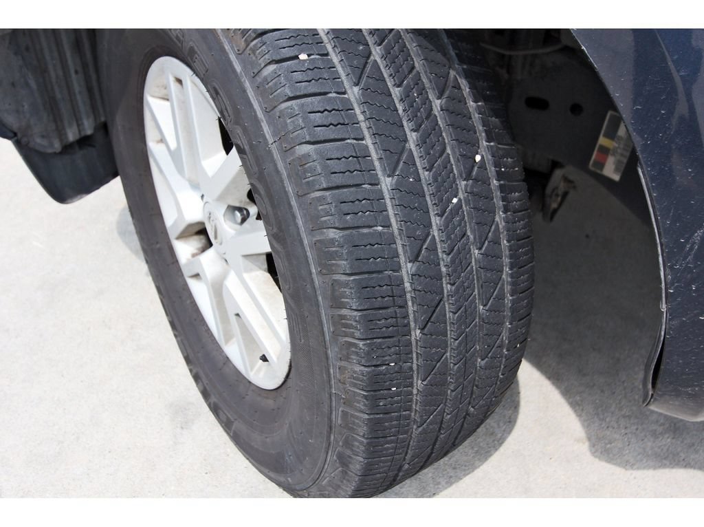 Used 2018 Nissan Frontier SV RWD image 12