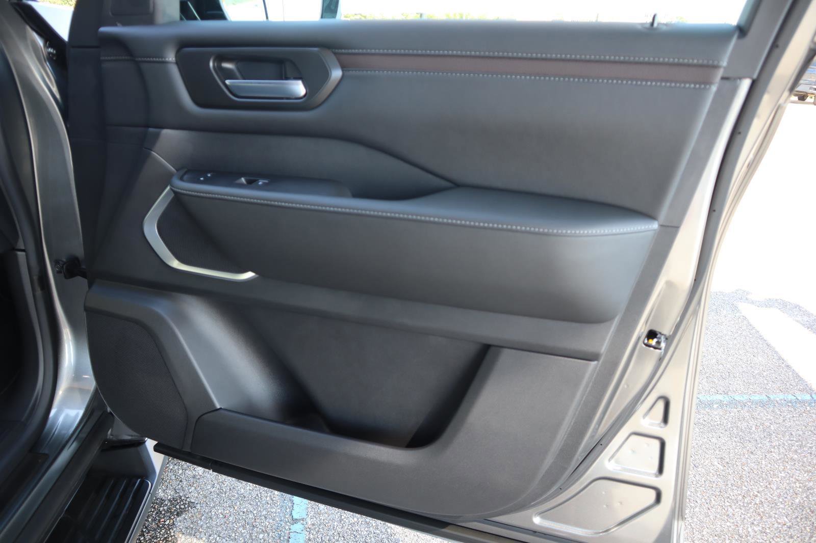 New 2026 Nissan Armada Platinum image 58