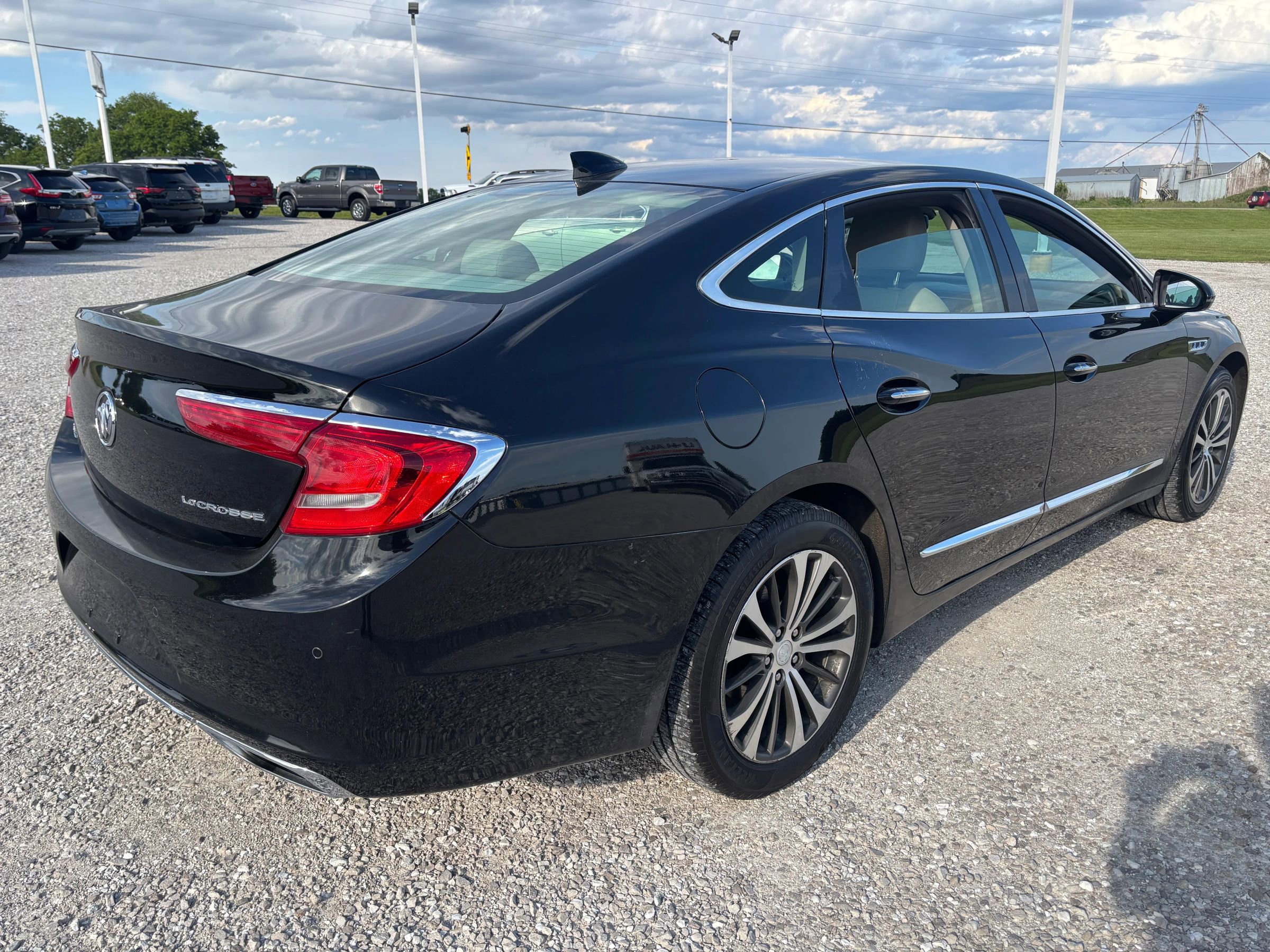 Used 2017 Buick LaCrosse Preferred FWD image 3