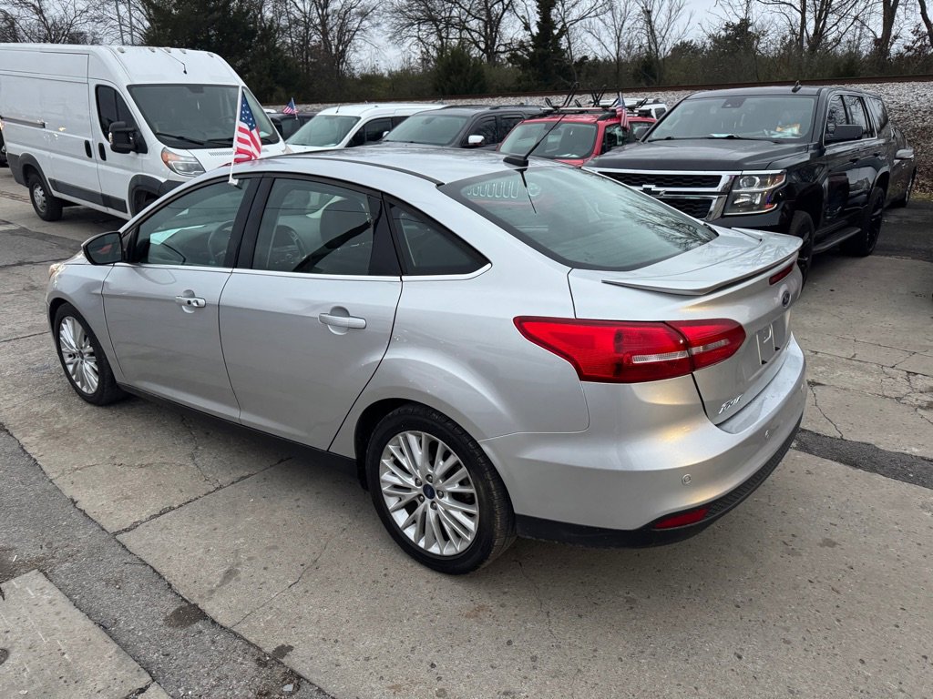 Used 2017 Ford Focus Titanium w/ Titanium Technology Package image 7
