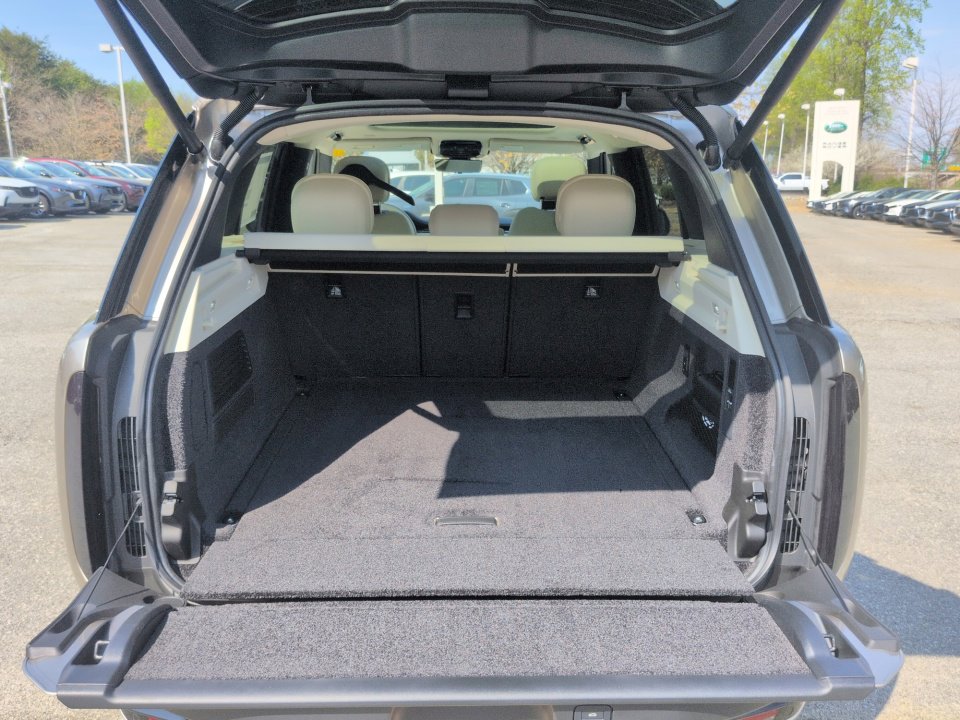 New 2026 Land Rover Range Rover SE AWD/4WD image 14