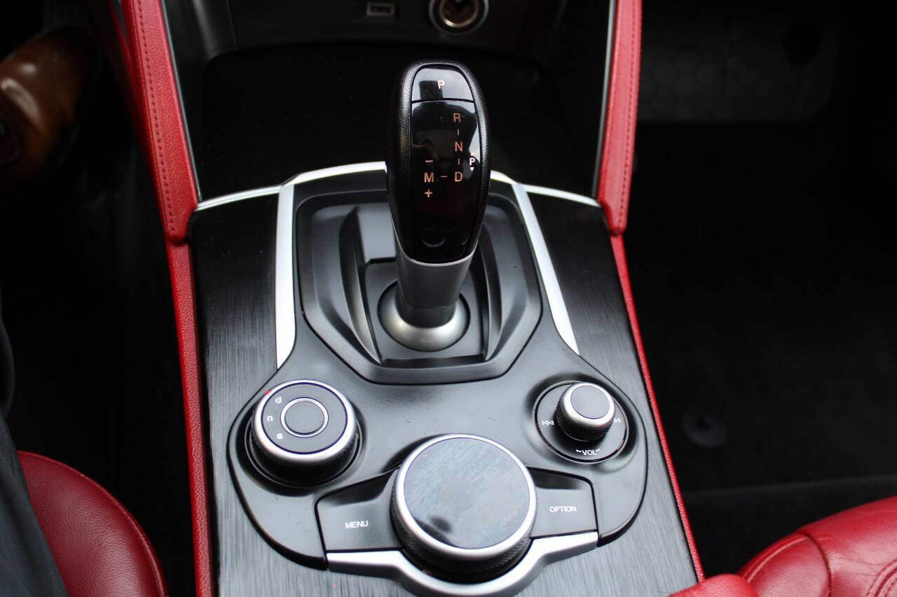 Used 2018 Alfa Romeo Stelvio Sport w/ Cold Weather Package image 29