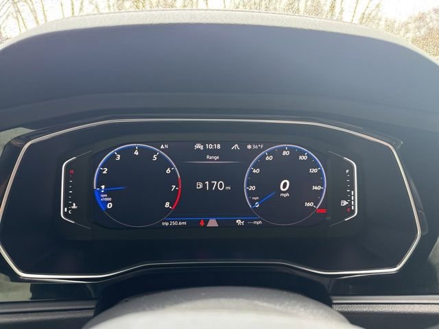 Used 2024 Volkswagen Jetta GLI 40th Anniversary Edition image 9