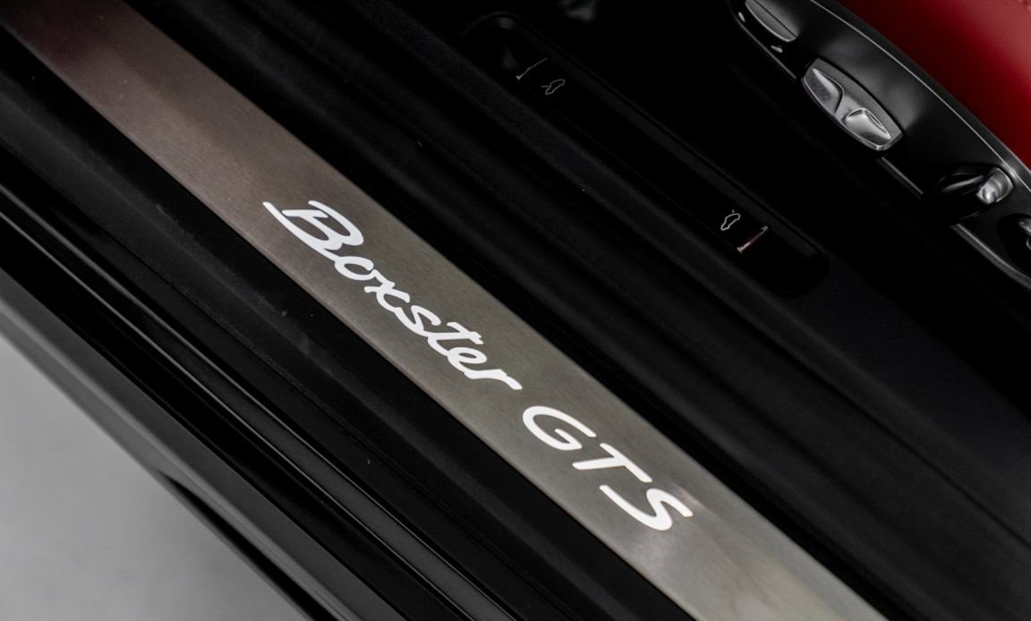 Used 2022 Porsche 718 Boxster GTS RWD image 15
