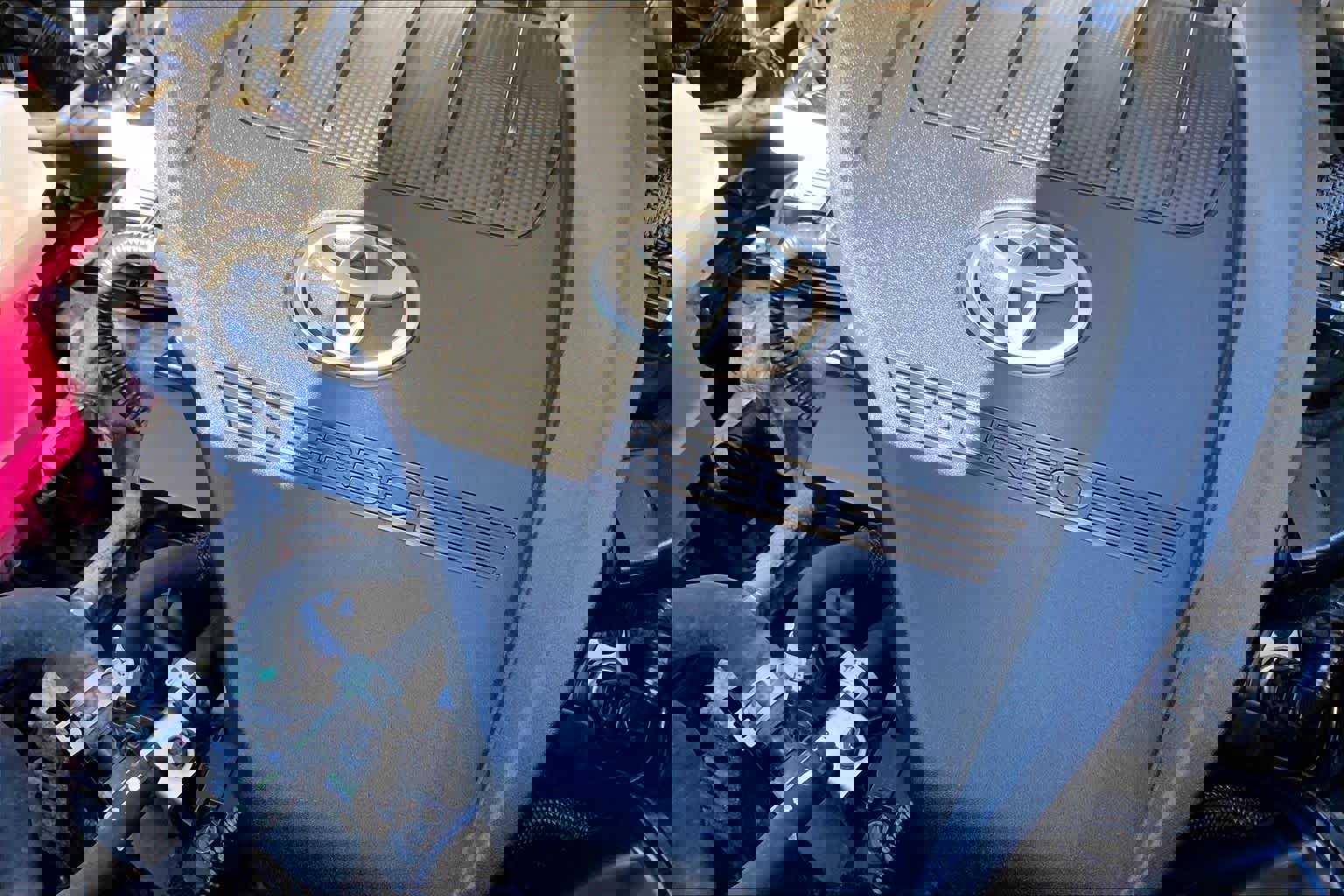 Used 2023 Toyota Highlander LE image 31