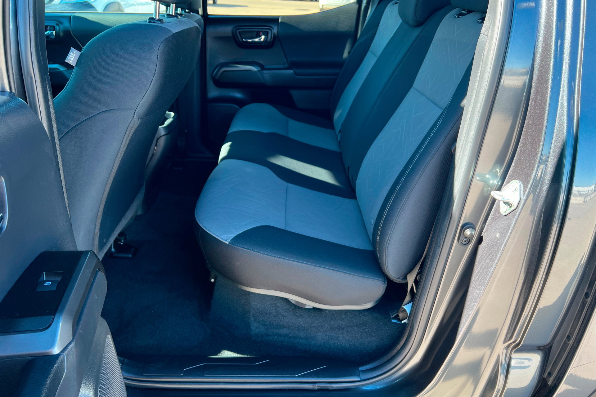 Used 2023 Toyota Tacoma TRD Off-Road image 22