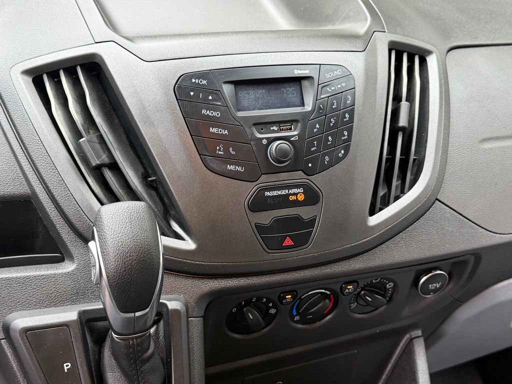 Used 2019 Ford Transit 150 130 Low Roof RWD image 21