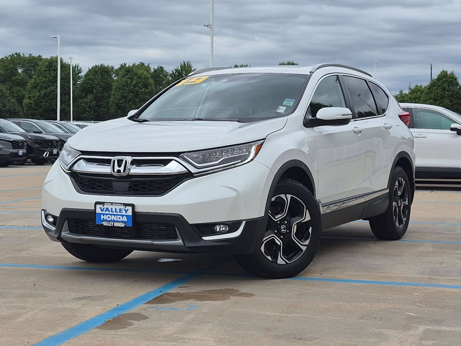 Certified 2019 Honda CR-V Touring image 2
