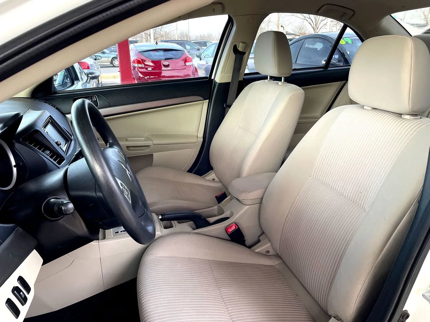 Used 2014 Mitsubishi Lancer ES image 9