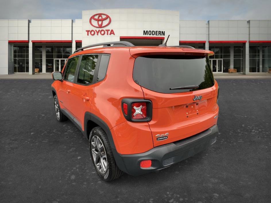Used 2016 Jeep Renegade Latitude w/ Popular Equipment Group AWD/4WD image 12