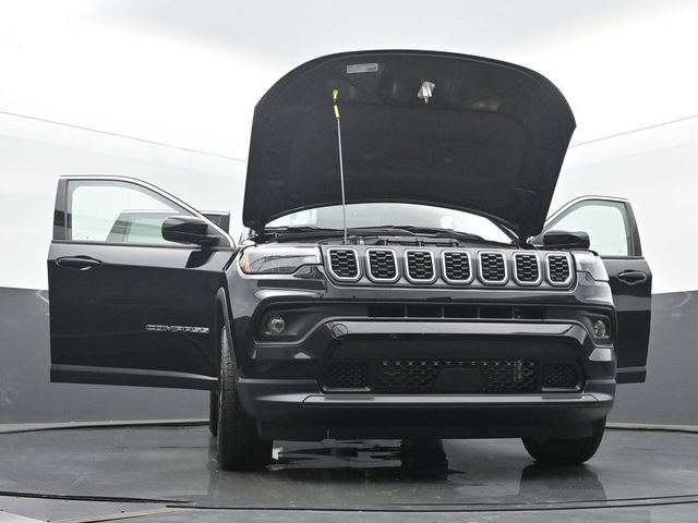New 2025 Jeep Compass Latitude w/ Sun & Sound Group AWD/4WD image 58