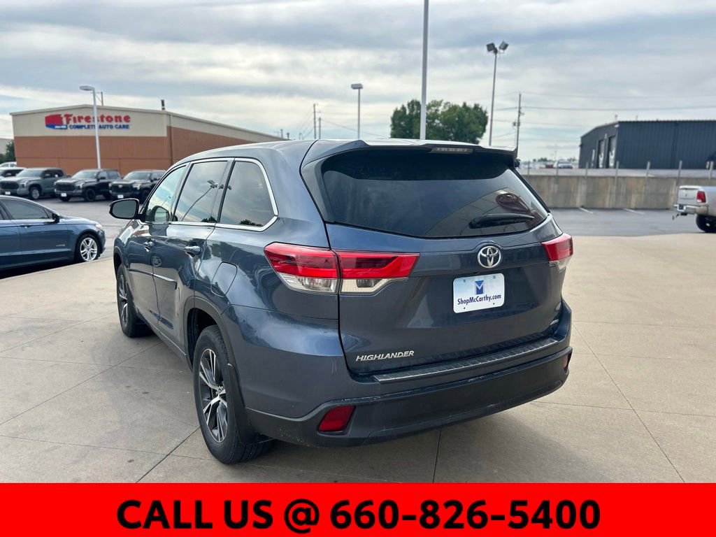 Used 2018 Toyota Highlander LE w/ Protection Package #3 AWD/4WD image 11