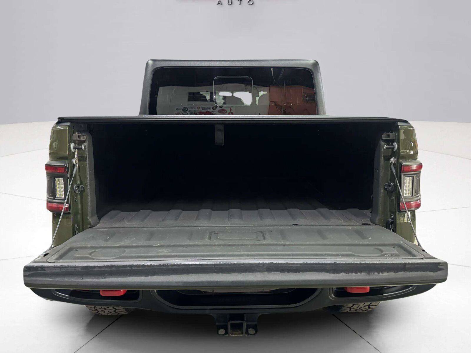 Used 2021 Jeep Gladiator Rubicon w/ Trailer Tow Package AWD/4WD image 58