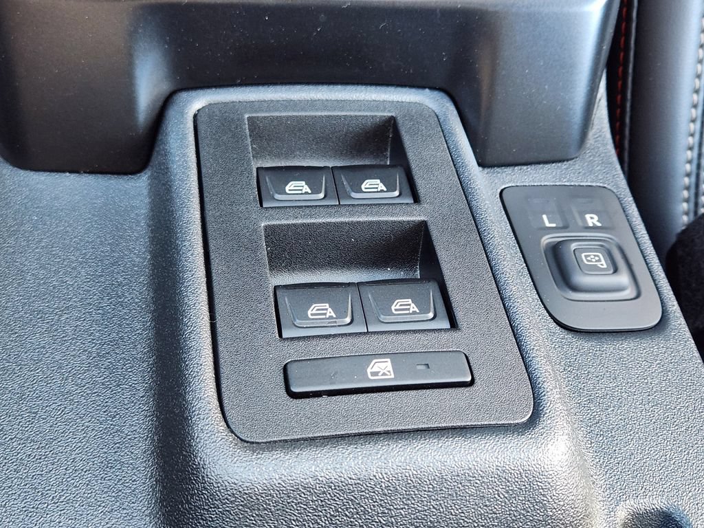 Used 2025 Ford Bronco Raptor AWD/4WD image 28