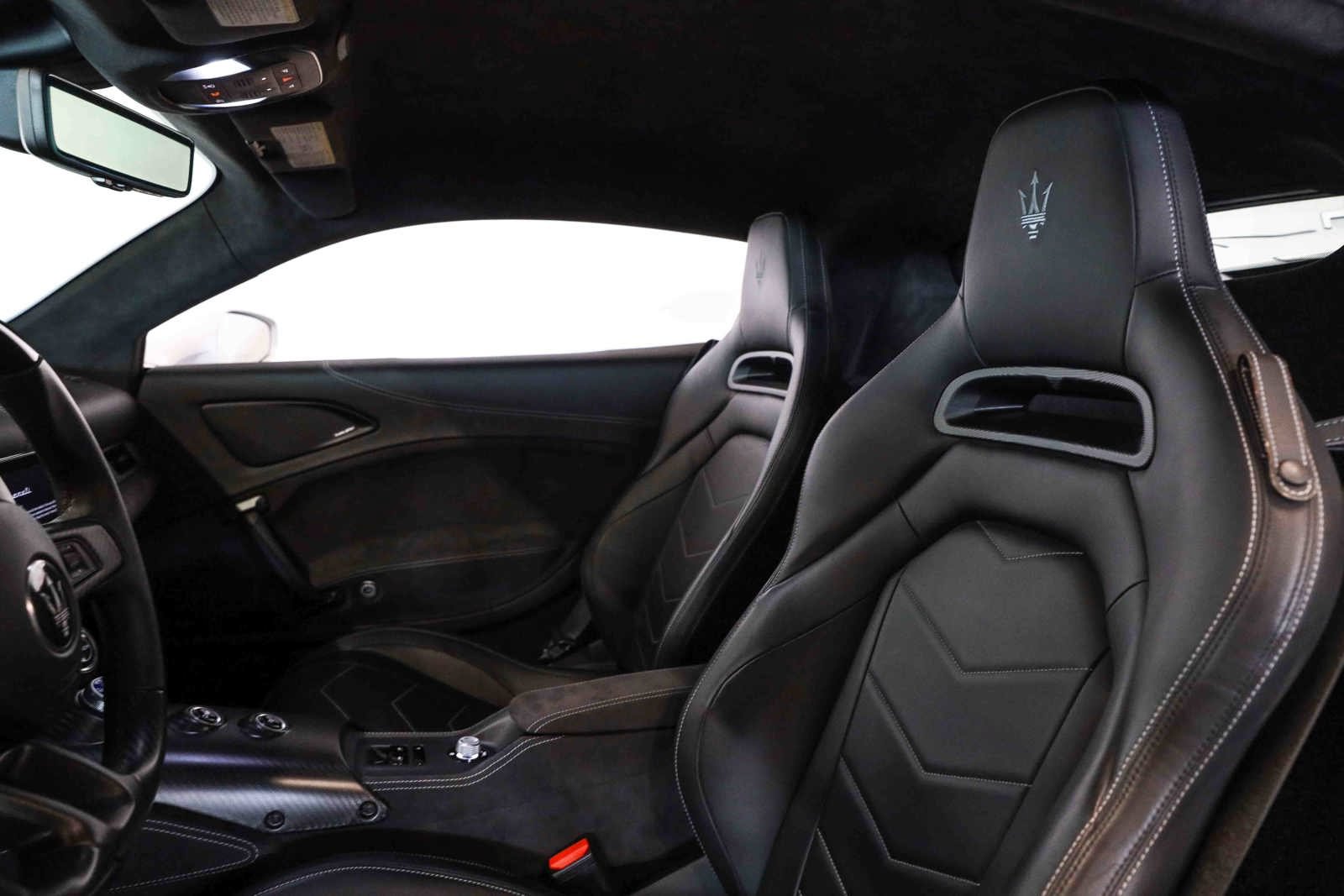 Used 2022 Maserati MC20 Coupe RWD image 37