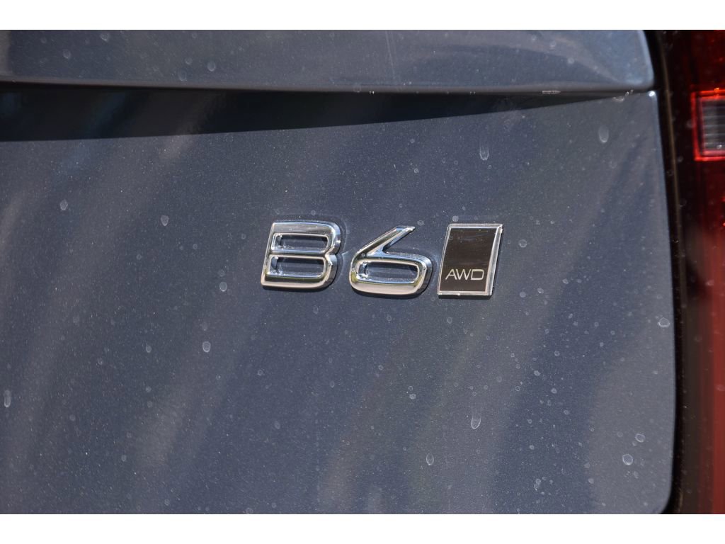 New 2026 Volvo XC90 B6 Plus w/ Protection Package Premier image 29