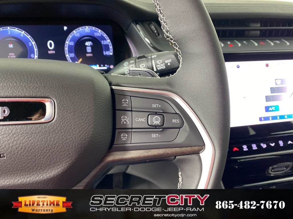 New 2026 Jeep Grand Cherokee Altitude image 17
