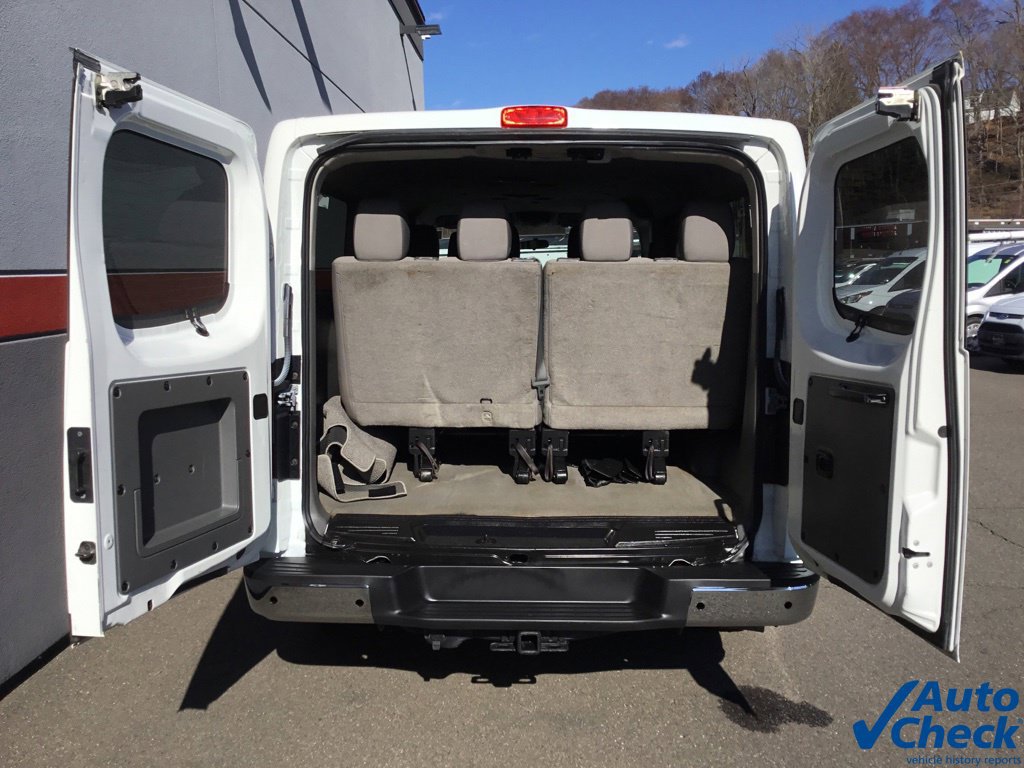 Used 2015 Nissan NV 3500 SV w/ Technology Package RWD image 12