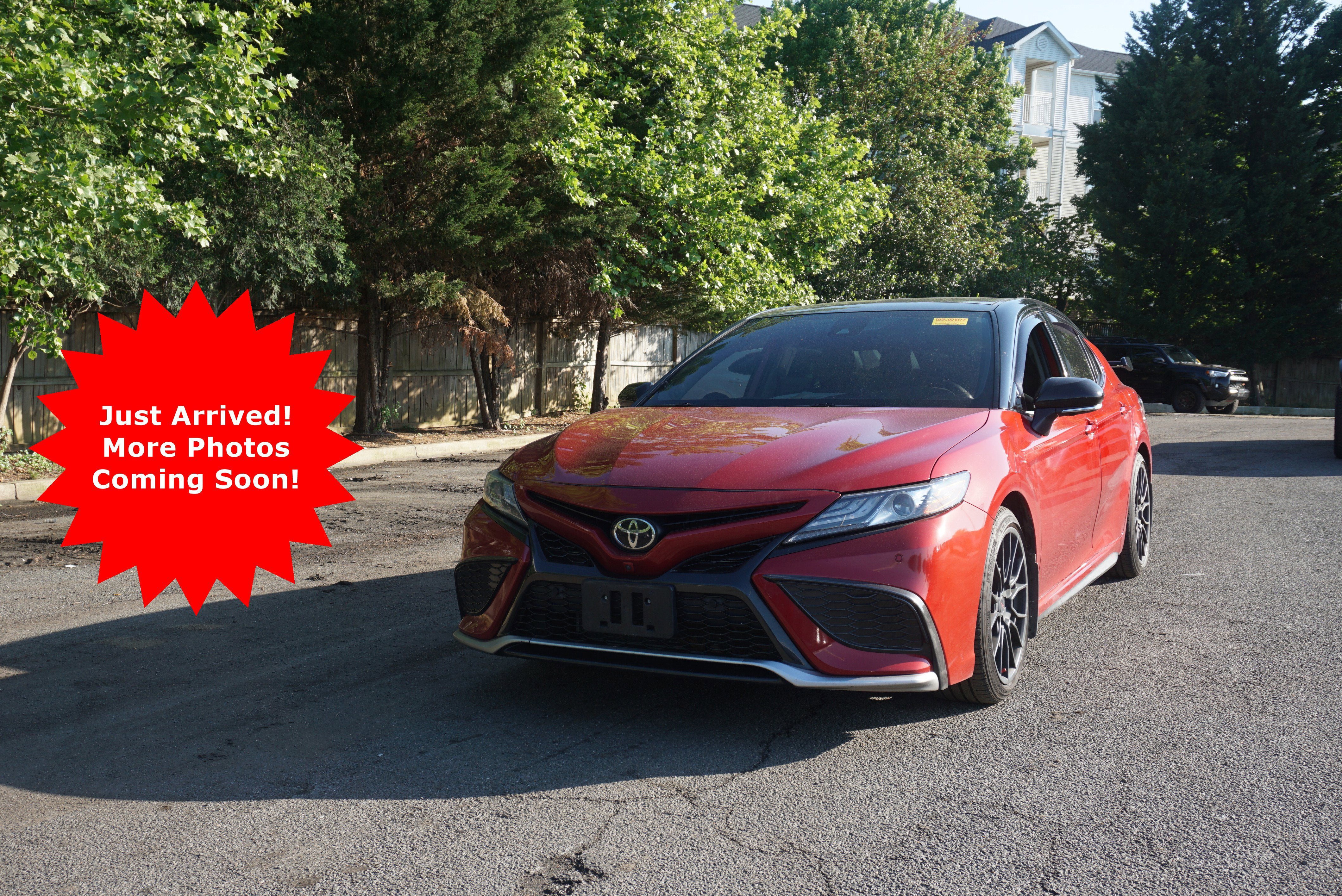 Used 2022 Toyota Camry XSE w/ Navigation Package FWD image 1