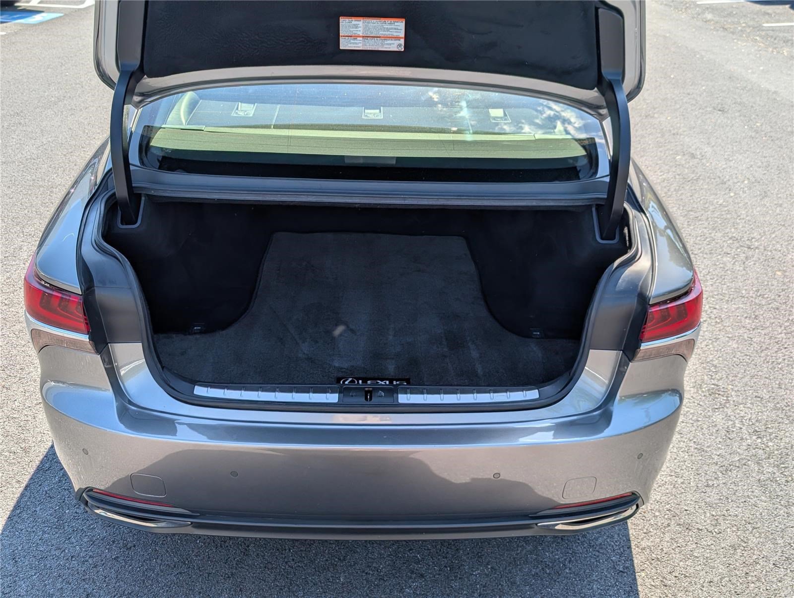 Used 2019 Lexus LS 500 AWD w/ Accessory Package (Z2) image 13